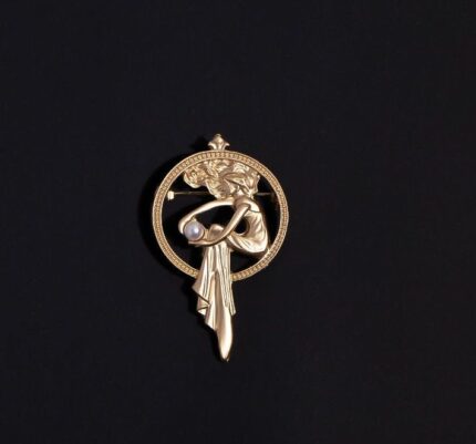 Vintage Goddess Baroque Style Brooch